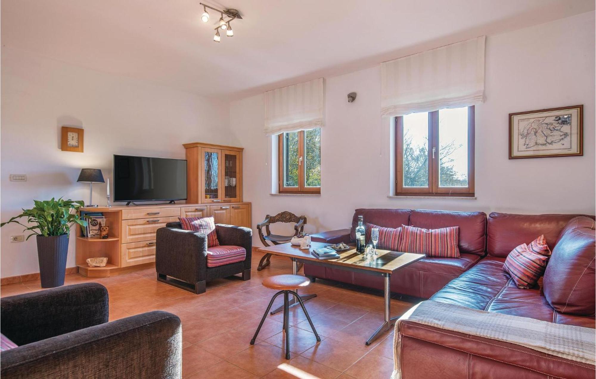 Beautiful Home In Bale With Kitchen Esterno foto